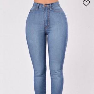 Fashion Nova high waisted Skinny Jeans